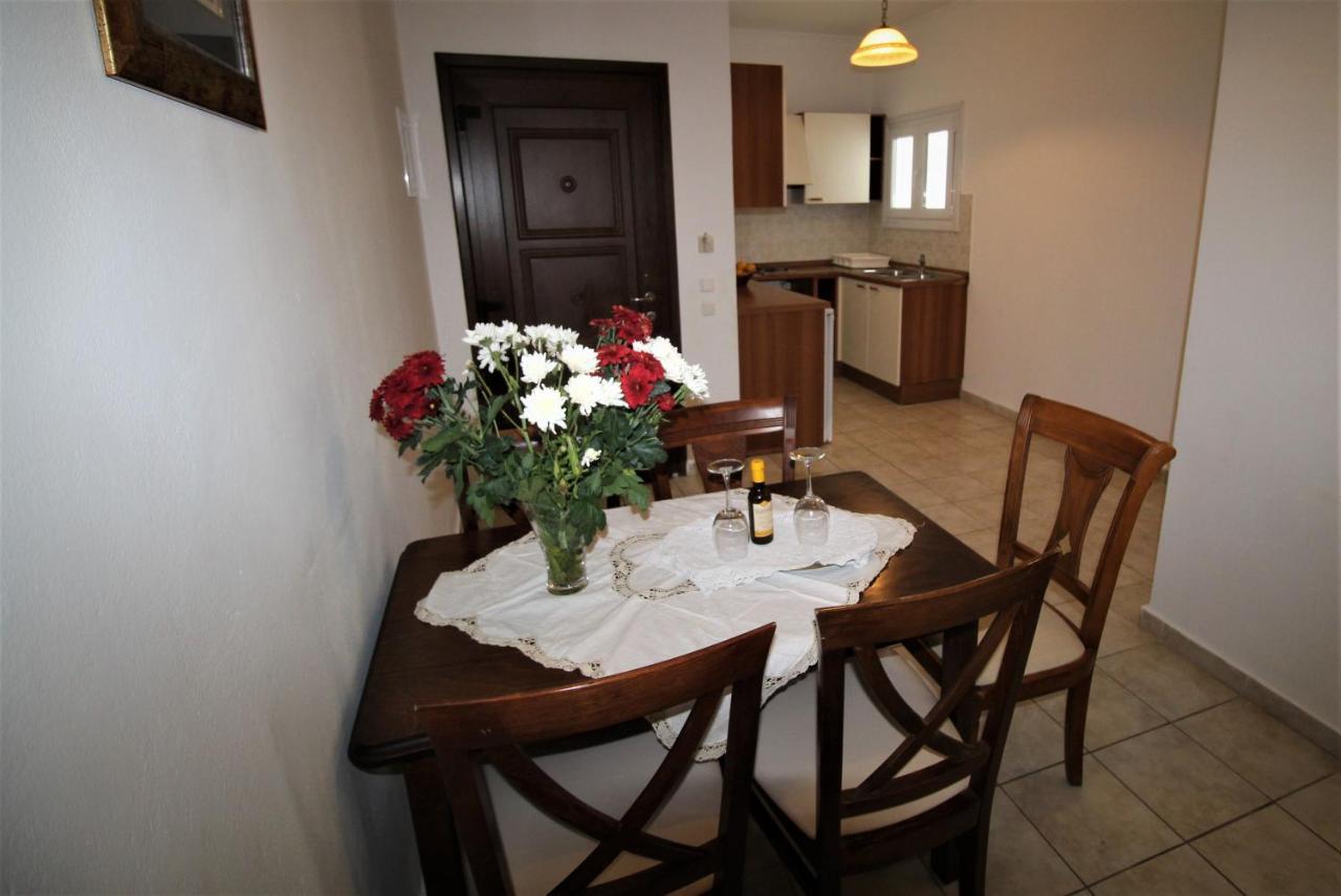 Nikki'S Studios & Apartments Moraitika Dış mekan fotoğraf
